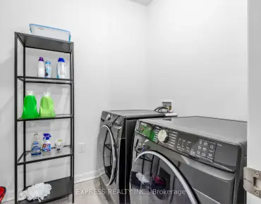 128 Carmela Ave <a href='https://luckyalan.com/community_CN.php?community=Richmond Hill:Oak Ridges'>Oak Ridges, Richmond Hill</a> 3 beds 3 baths 2 garage $1.775M