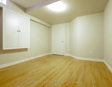 68 Regent St <a href='https://luckyalan.com/community_CN.php?community=Richmond Hill:Mill Pond'>Mill Pond, Richmond Hill</a> 5 beds 6 baths 2 garage $1.999M