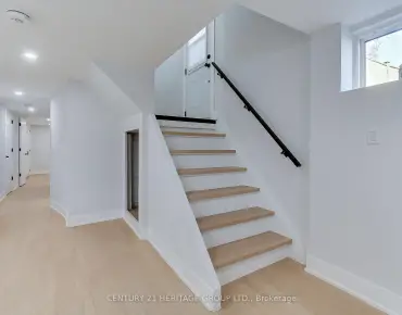 164 Avenue Rd Central Newmarket, Newmarket 2 beds 2 baths 1 garage $868K