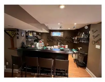 
Old Orchard Cres <a href='https://luckyalan.com/community.php?community=Richmond Hill:Rouge Woods'>Rouge Woods, Richmond Hill</a> 3 beds 4 baths 1 garage $1.388M
