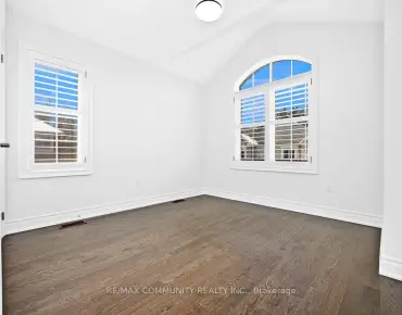 52 Lavron Crt Middlefield, Markham 4 beds 3 baths 2 garage $1.189M