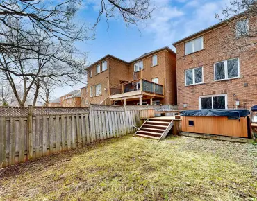 
299 Yellowood Circ Patterson, Vaughan 3 beds 3 baths 1 garage $888K
