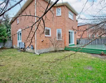 52 Lavron Crt Middlefield, Markham 4 beds 3 baths 2 garage $1.189M