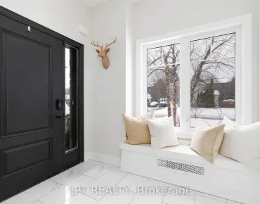 832 Boronia Cres Huron Heights-Leslie Valley, Newmarket 3 beds 2 baths 1 garage $975K