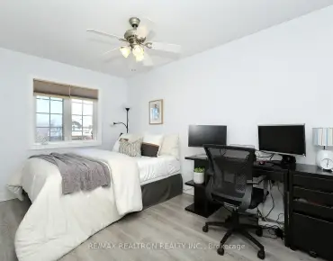 832 Boronia Cres Huron Heights-Leslie Valley, Newmarket 3 beds 2 baths 1 garage $975K