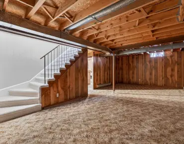 228 Yorkshire Dr Bristol-London, Newmarket 3 beds 4 baths 2 garage $999K