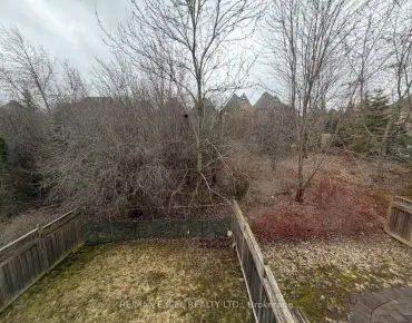 62 Kalmar Cres <a href='https://luckyalan.com/community_CN.php?community=Richmond Hill:Oak Ridges'>Oak Ridges, Richmond Hill</a> 4 beds 4 baths 1 garage $998K