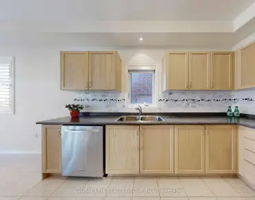 73 Baker Hill Blvd Stouffville, Whitchurch-Stouffville 3 beds 3 baths 2 garage $925K