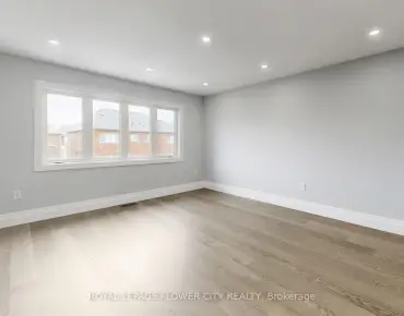 124 Kingston Rd Bristol-London, Newmarket 3 beds 4 baths 2 garage $1.239M