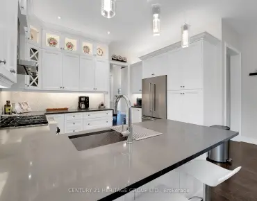 
122 Septonne Ave Bristol-London, Newmarket 3 beds 1 baths  garage $699K