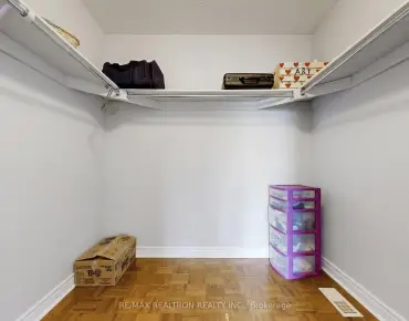 
Silverado  Sonoma Heights, Vaughan 3 beds 4 baths 2 garage $1.25M