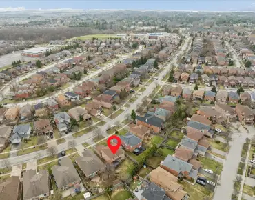 
10 Brookshill Cres <a href='https://luckyalan.com/community.php?community=Richmond Hill:Bayview Hill'>Bayview Hill, Richmond Hill</a> 5 beds 5 baths 3 garage $2.48M