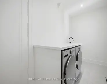 384 Kennedy St W Aurora Highlands, Aurora 5 beds 5 baths 2 garage $2.499M