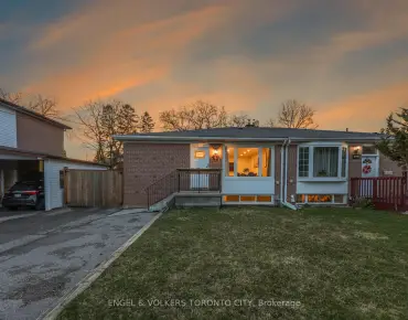 384 Kennedy St W Aurora Highlands, Aurora 5 beds 5 baths 2 garage $2.499M