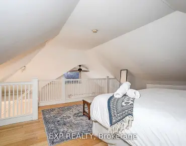 
Sunnypoint  Huron Heights-Leslie Valley, Newmarket 3 beds 1 baths 3 garage $699.9K