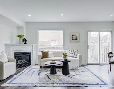 
8312 Kipling Ave <a href='https://luckyalan.com/community.php?community=Vaughan:West Woodbridge'>West Woodbridge, Vaughan</a> 3 beds 3 baths  garage $699.999K