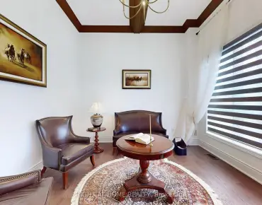 19 Lacey Crt W Aurora Heights, Aurora 4 beds 4 baths 2 garage $1.189M