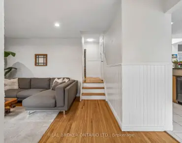 19 Lacey Crt W Aurora Heights, Aurora 4 beds 4 baths 2 garage $1.189M