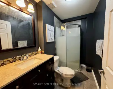 27 Radial Dr Rural Aurora, Aurora 3 beds 4 baths 1 garage $999K