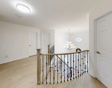 212 Venice Gate Dr Vellore Village, Vaughan 4 beds 4 baths 1 garage $1.25M