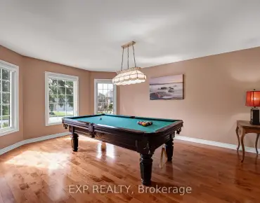 272 Jeff Smith Crt Gorham-College Manor, Newmarket 2 beds 1 baths 1 garage $518.888K