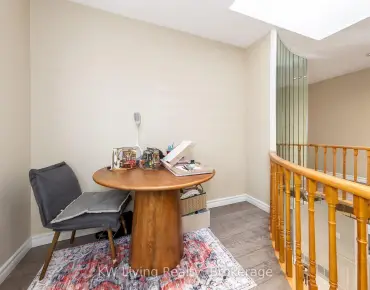 44 Westolivia Trl Patterson, Vaughan 3 beds 4 baths 1 garage $1.199M