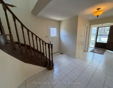 
94 Pepperell Cres Milliken Mills West, Markham 4 beds 3 baths 2 garage $999.9K
