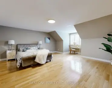 
19 Delancey Cres <a href='https://luckyalan.com/community.php?community=Markham:Markville'>Markville, Markham</a> 4 beds 5 baths 2 garage $1.798M