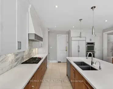
568 Grand Trunk Ave <a href='https://luckyalan.com/community.php?community=Vaughan:Patterson'>Patterson, Vaughan</a> 4 beds 5 baths 2 garage $2.235M