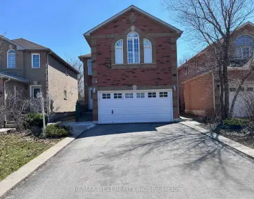 
101 Leyburn Ave <a href='https://luckyalan.com/community.php?community=Richmond Hill:Westbrook'>Westbrook, Richmond Hill</a> 3 beds 4 baths 2 garage $1.788M