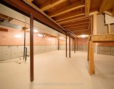 
29 Night Sky Crt <a href='https://luckyalan.com/community.php?community=Richmond Hill:Observatory'>Observatory, Richmond Hill</a> 5 beds 7 baths 2 garage $3.388M