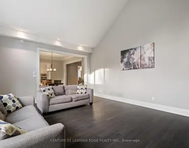 
19 Connery Cres <a href='https://luckyalan.com/community.php?community=Markham:Middlefield'>Middlefield, Markham</a> 3 beds 4 baths 2 garage $1.1M