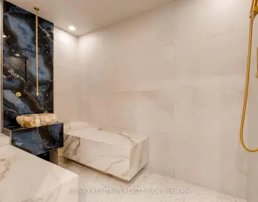 
577 Royalpark Way Elder Mills, Vaughan 3 beds 3 baths 2 garage $1.425M