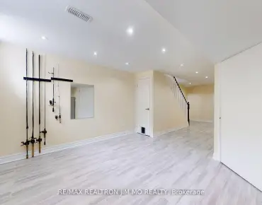 
61 Nadine Cres <a href='https://luckyalan.com/community.php?community=Markham:Unionville'>Unionville, Markham</a> 5 beds 8 baths 3 garage $2.188M