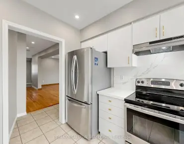 
124 Kingston Rd Bristol-London, Newmarket 3 beds 4 baths 2 garage $1.2M