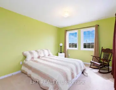 
38 Pacific Rim Crt Jefferson, Richmond Hill 4 beds 4 baths 1 garage $1.1M
