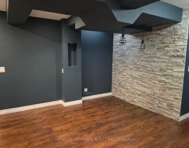 17 Old English Ln Bayview Glen, Markham 5 beds 6 baths 2 garage $3.449M