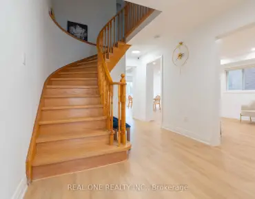 
568 Grand Trunk Ave <a href='https://luckyalan.com/community.php?community=Vaughan:Patterson'>Patterson, Vaughan</a> 4 beds 5 baths 2 garage $2.235M