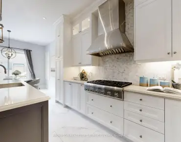 
39 Giardina Cres Bayview Hill, Richmond Hill 5 beds 5 baths 2 garage $2M
