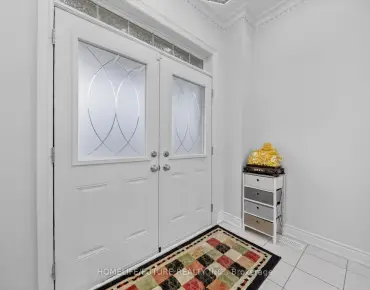 20 Dougherty Cres Stouffville, Whitchurch-Stouffville 3 beds 3 baths 1 garage $858K