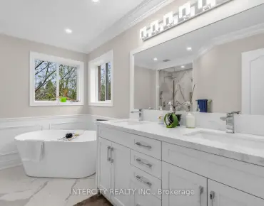 
5 Rochester Hill St <a href='https://luckyalan.com/community.php?community=Richmond Hill:Devonsleigh'>Devonsleigh, Richmond Hill</a> 4 beds 5 baths 2 garage $1.629M
