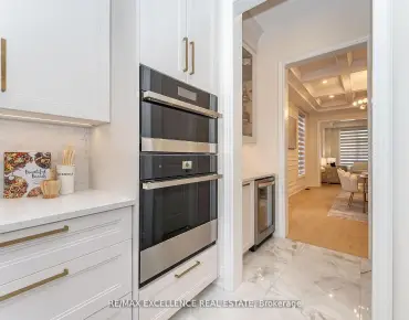 
27 Via Nova Dr <a href='https://luckyalan.com/community.php?community=Vaughan:East Woodbridge'>East Woodbridge, Vaughan</a> 4 beds 4 baths 2 garage $1.65M