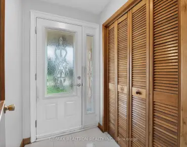 223 Lennox Ave Harding, Richmond Hill 4 beds 6 baths 2 garage $2.988M