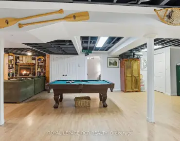 59 Dawlish Ave Aurora Highlands, Aurora 4 beds 4 baths 2 garage $1.45M
