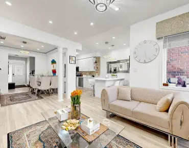 7 Holly Dr <a href='https://luckyalan.com/community.php?community=Richmond Hill:Rouge Woods'>Rouge Woods, Richmond Hill</a> 3 beds 3 baths 1 garage $899K
