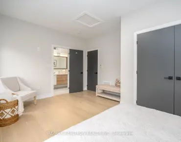 70 Collins Cres Aurora Heights, Aurora 4 beds 5 baths 2 garage $2.59M
