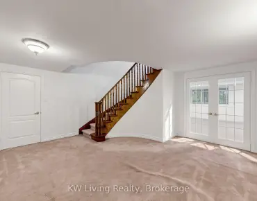 
22 Ava Cres Bayview Hill, Richmond Hill 5 beds 6 baths 2 garage $2.69M
