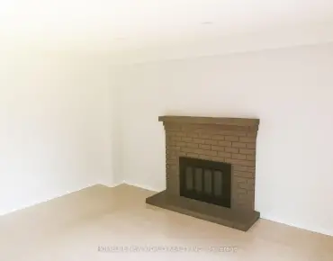 
75 Dairis Cres <a href='https://luckyalan.com/community.php?community=Markham:Milliken Mills East'>Milliken Mills East, Markham</a> 3 beds 3 baths 1 garage $799K