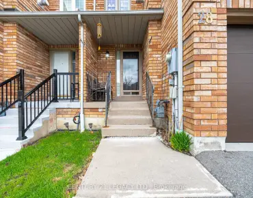 
525 Marc Santi Blvd <a href='https://luckyalan.com/community.php?community=Vaughan:Patterson'>Patterson, Vaughan</a> 3 beds 3 baths 2 garage $1.169M