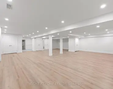 
479 Davos Rd <a href='https://luckyalan.com/community.php?community=Vaughan:Vellore Village'>Vellore Village, Vaughan</a> 3 beds 3 baths 2 garage $899.9K